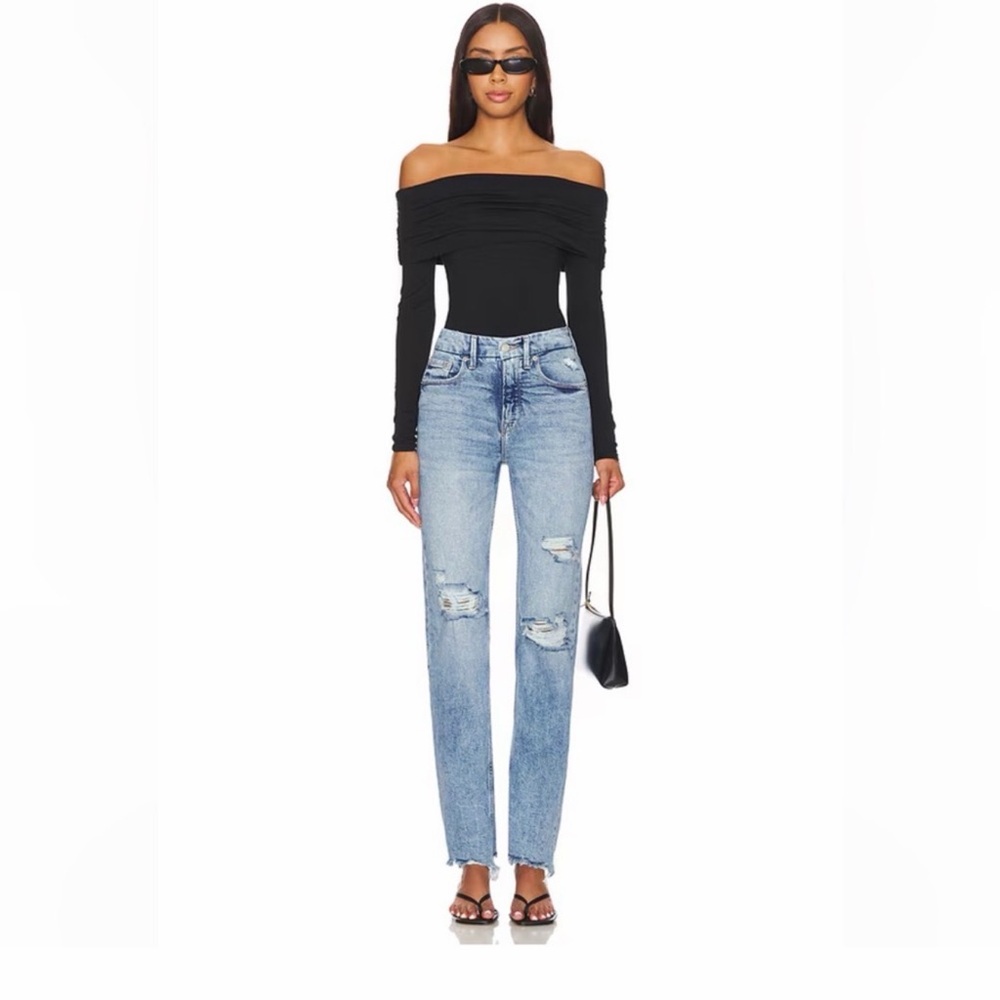 Good American Light Wash Straight Leg Jeans